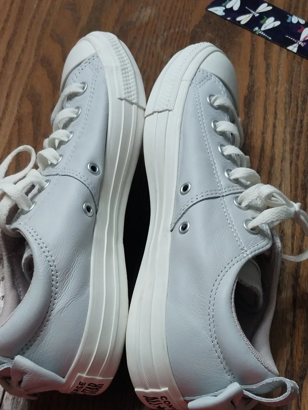 Women's Converse Chuck Taylor All Star Mad Ox Leather Bow Low-top Sneakers